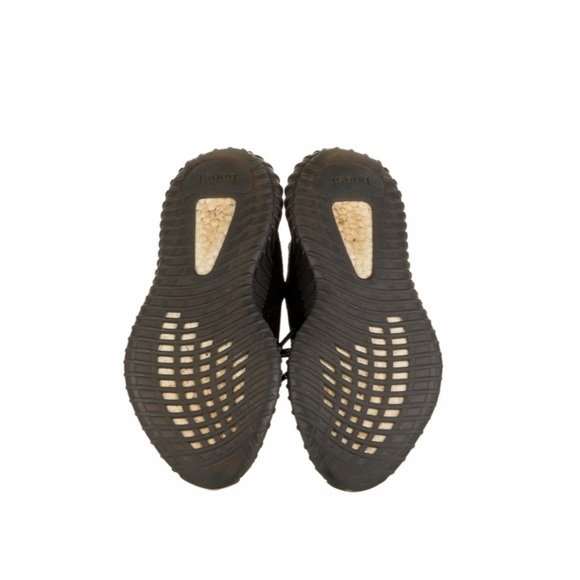 Yeezy x adidas Boost 350 V2 (Core Black White) mens size 7/ women’s size 8.5 - Picture 3 of 4